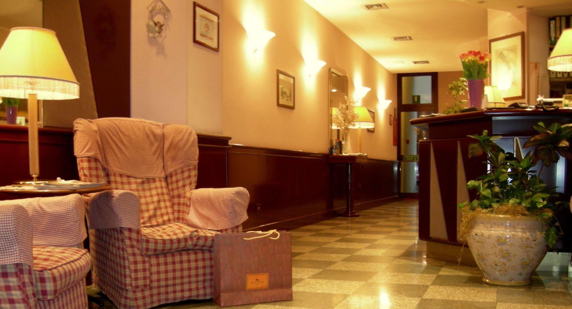 Buenos Aires Hotel Milan Luaran gambar