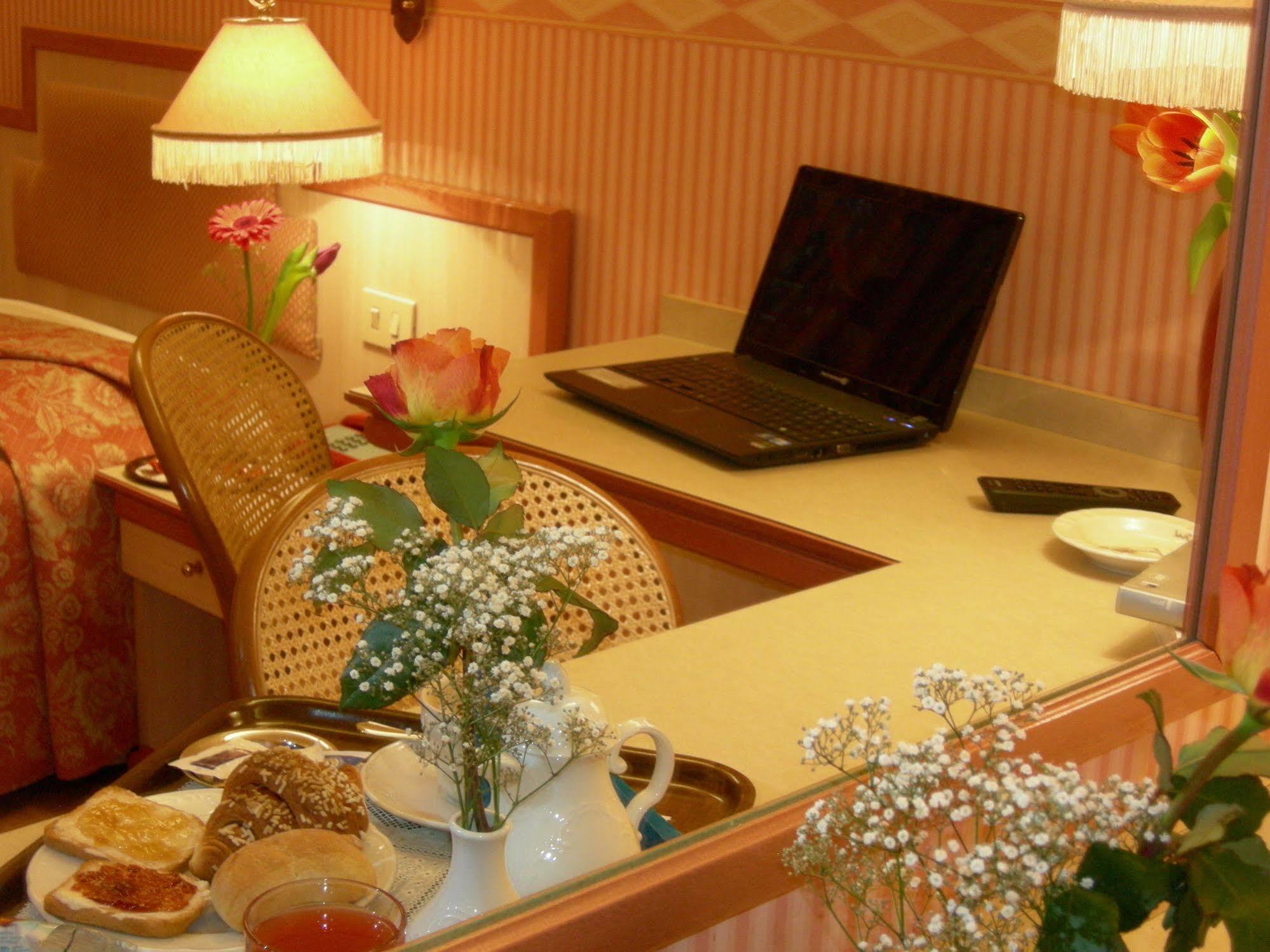 Buenos Aires Hotel Milan Luaran gambar