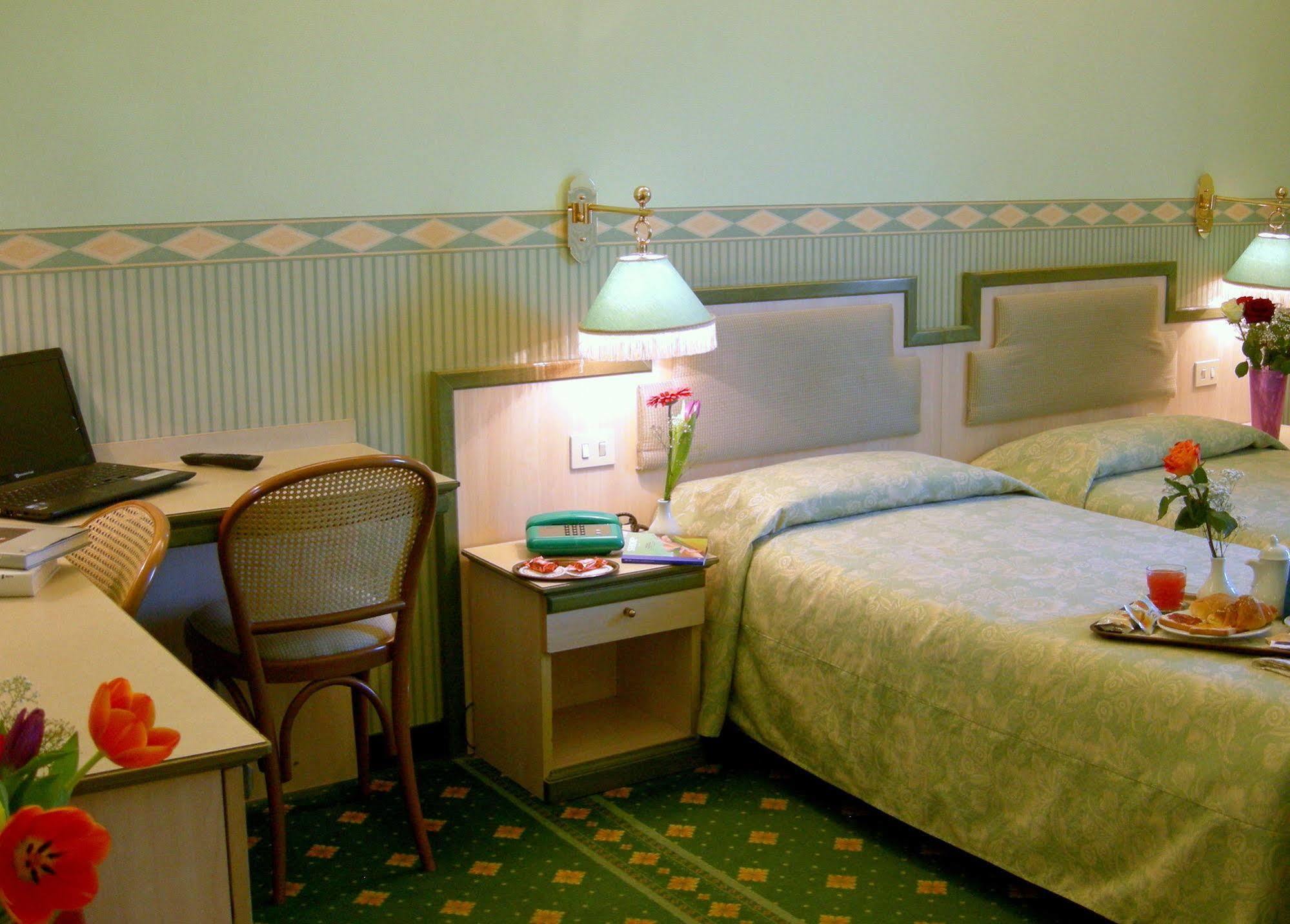 Buenos Aires Hotel Milan Luaran gambar