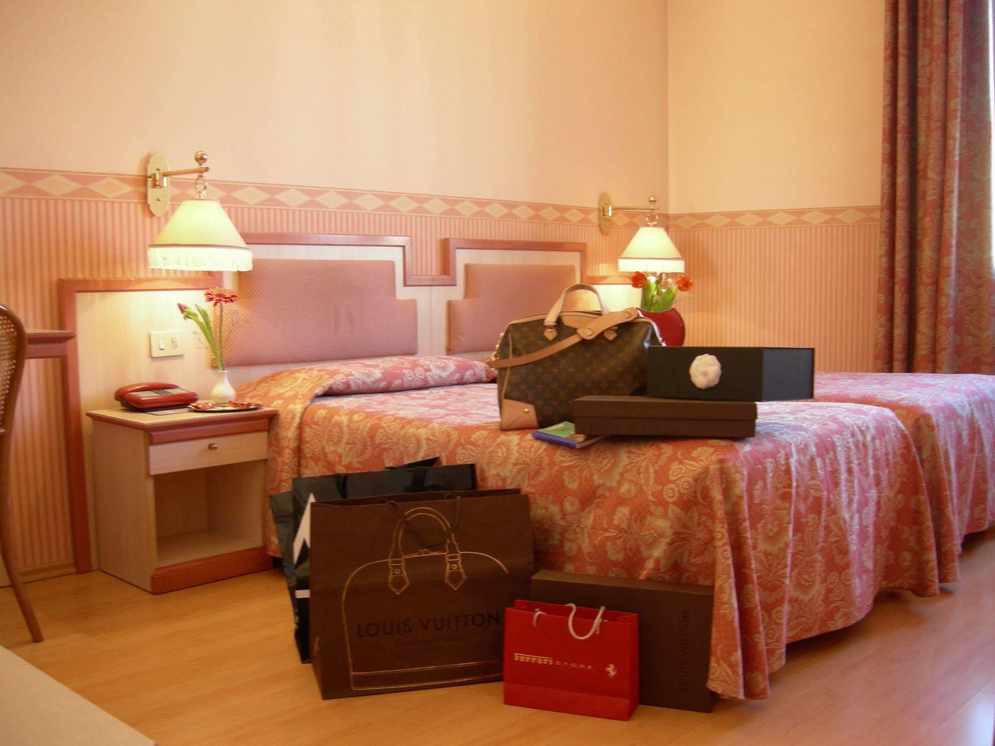 Buenos Aires Hotel Milan Luaran gambar