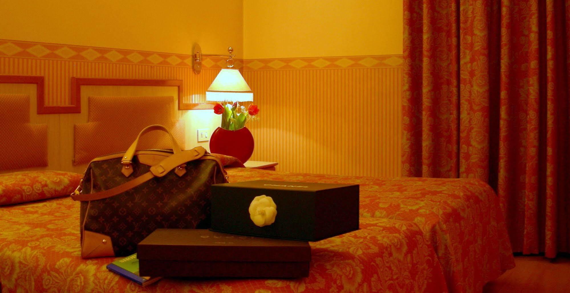 Buenos Aires Hotel Milan Luaran gambar